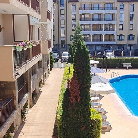 Summer Breeze Apartments ซันนีบีช ภายนอก รูปภาพ