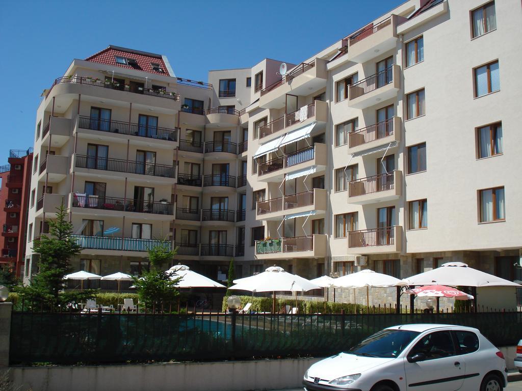 Summer Breeze Apartments ซันนีบีช ภายนอก รูปภาพ
